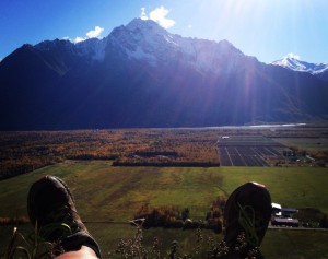 Bodenburg Butte In Palmer, AK is a perfect, quick hike for you and the family and is open to hikers of all levels. 